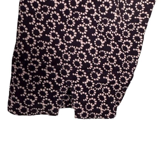 Boden Fig Sweet Petal Elizabeth Pocket V-Neck
Dress size 6L - Picture 6 of 9